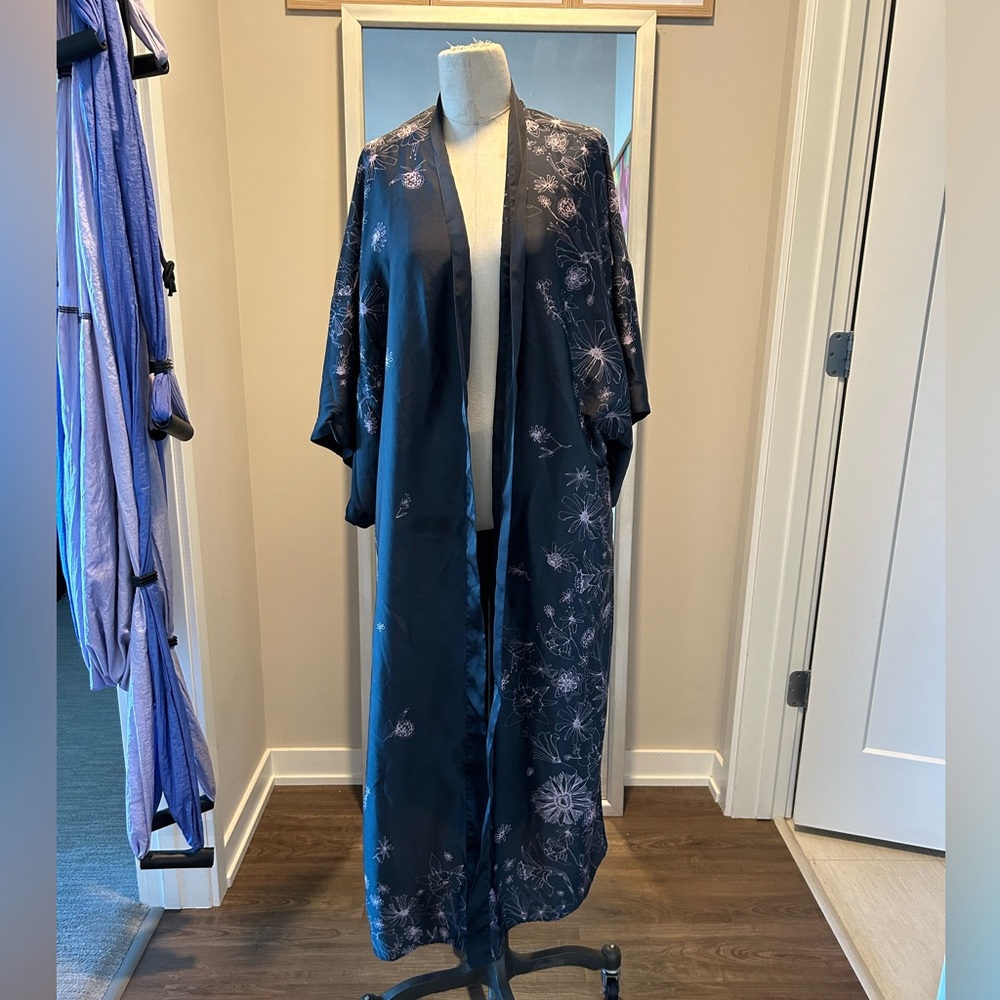 Victoria’s Secret Kimono / Robe - XS
